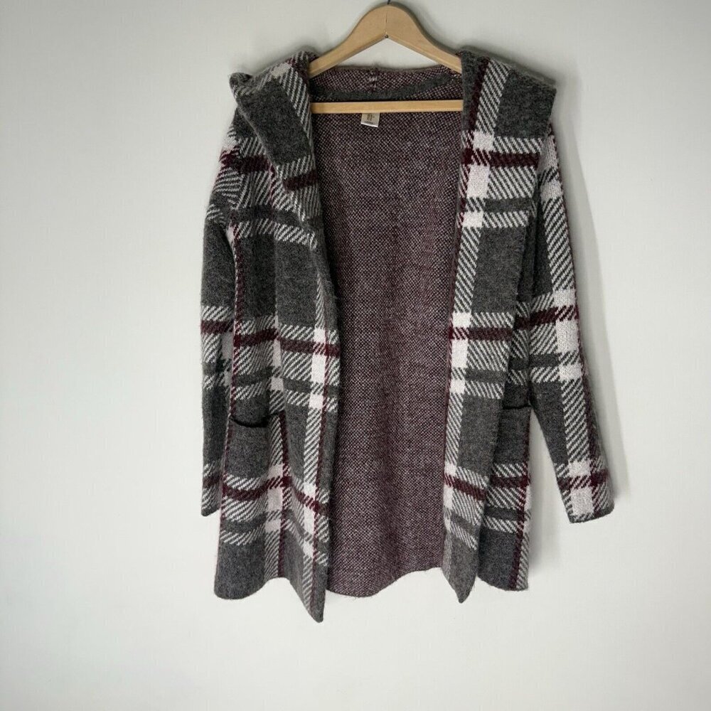 Max Studio Fuzzy Sweater Jacket Women’s Size M Faux Wool Fur Warm Cozy Blanket - Picture 8 of 8